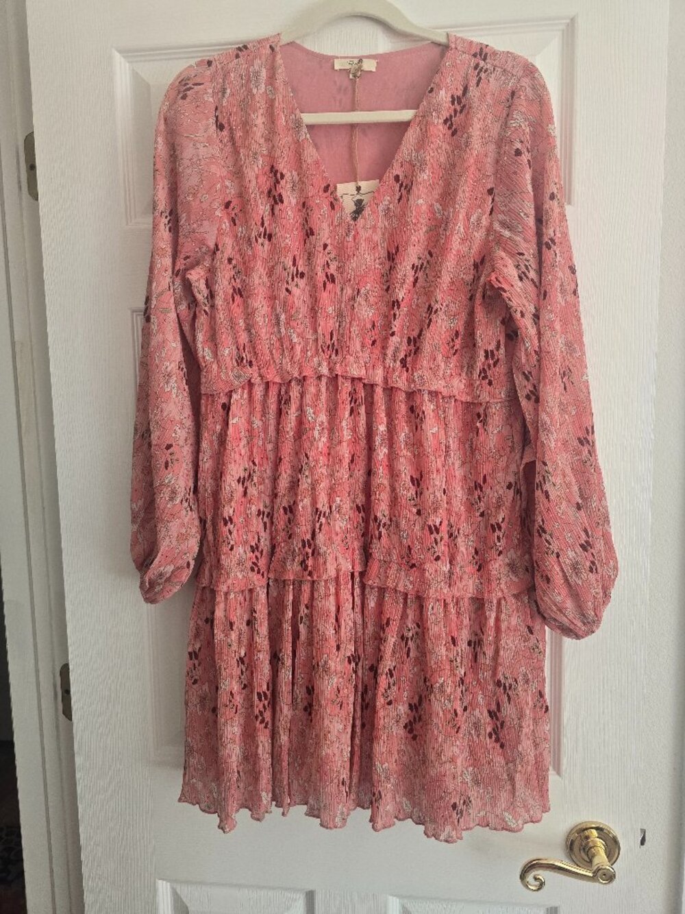 Easel Women's Floral Long Sleeved Tiered Dress